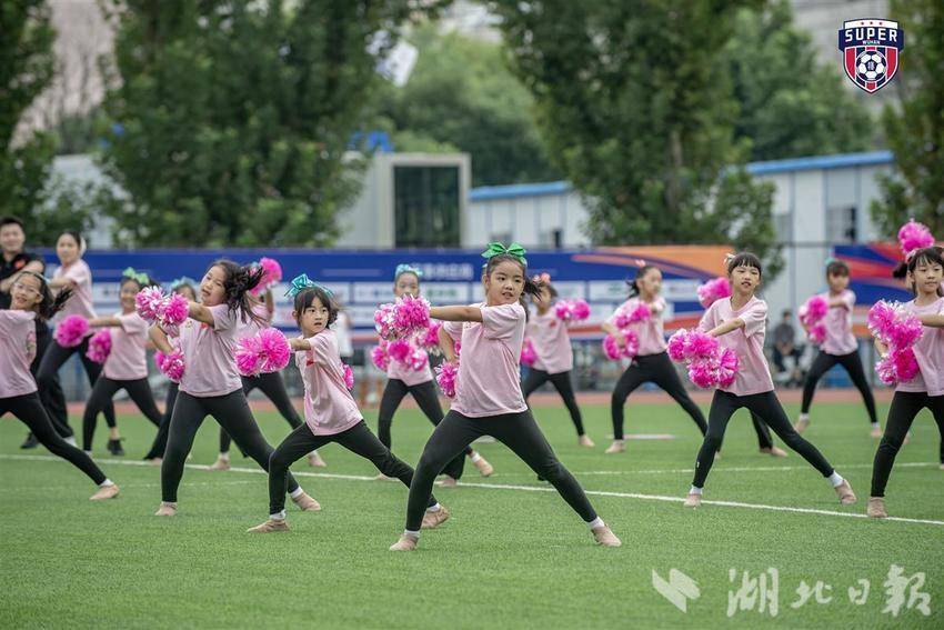 与武汉理工, 豪将球扫到, KOpMA