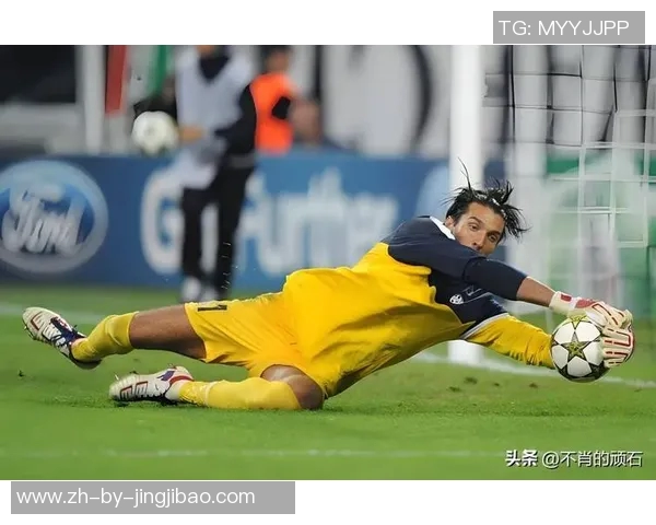 球星穿着足球裤展现运动魅力高清大图，完美诠释足球激情与力量